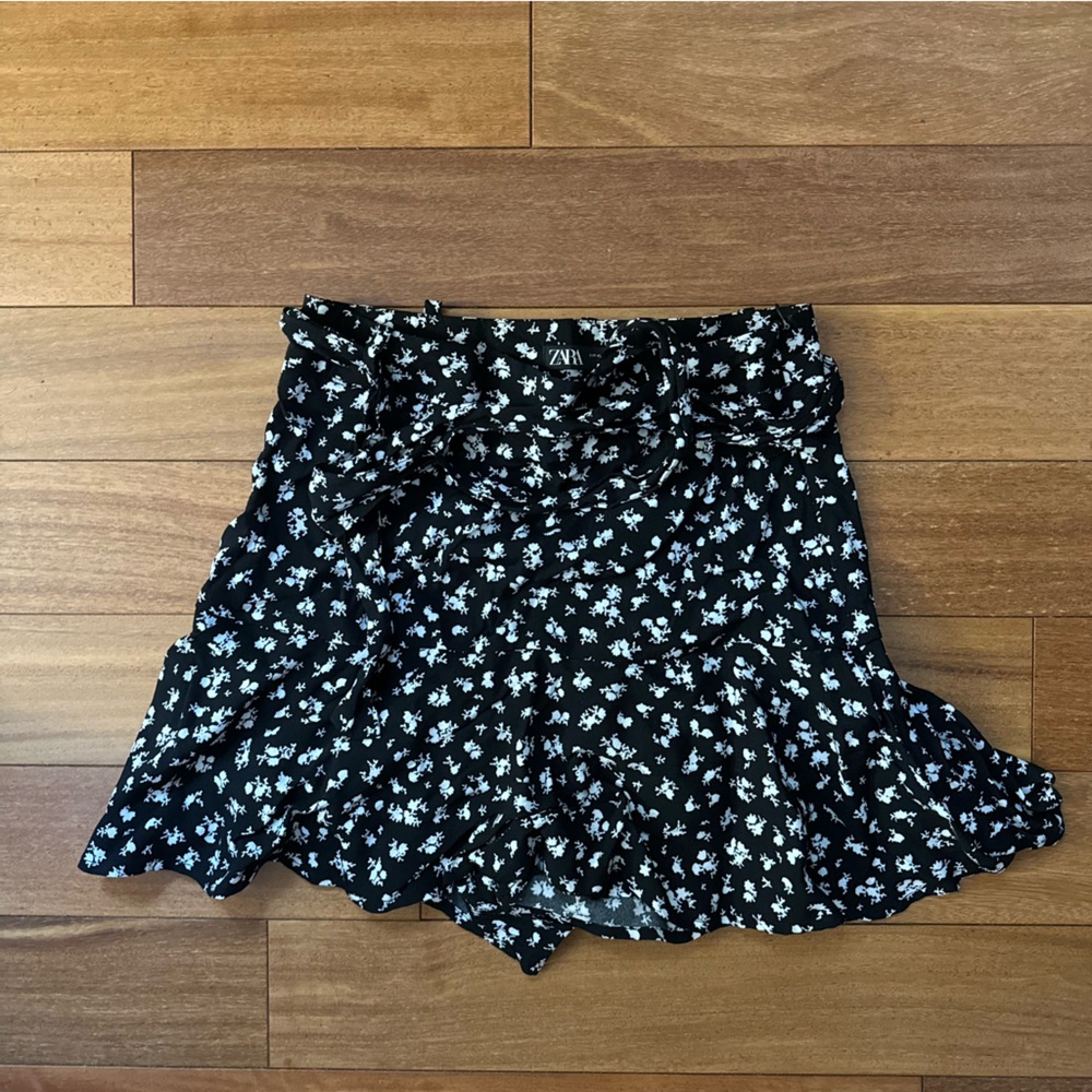 Zara skort with tie